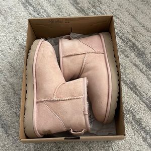 Ugg classic mini boots